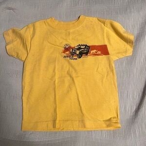 Jungle tour yellow short sleeve shirt size 5